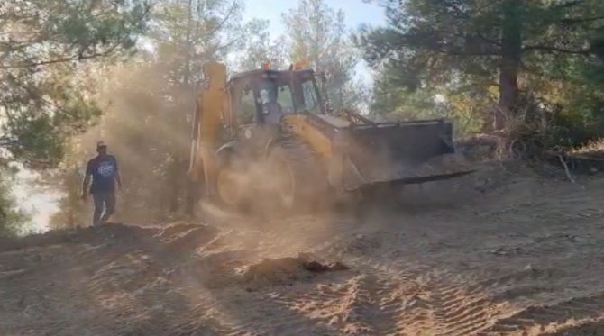 Su Tankerleri İçin Yol Açma Çalışmaları Yapılıyor