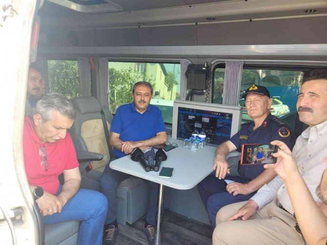 Vali Şıldak Yangın Bölgesinde