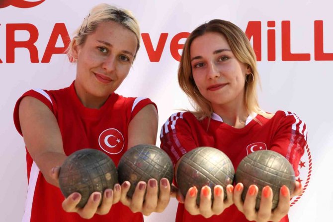 Şampiyon Kardeşler Meydana Çıktı