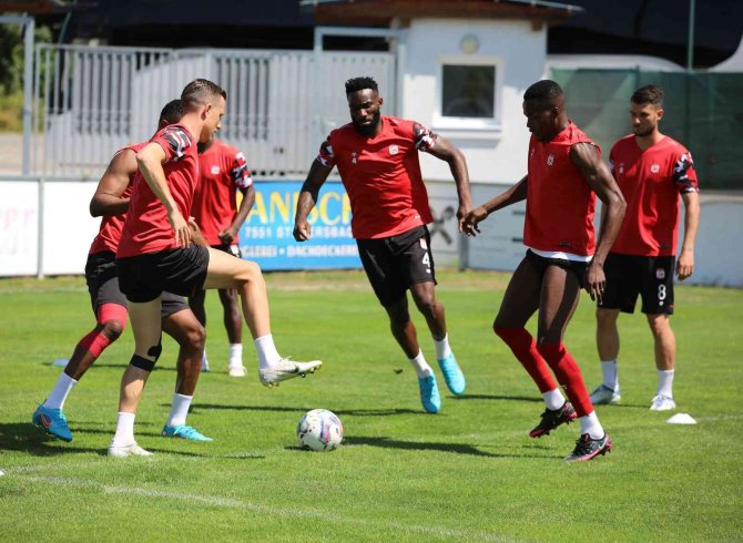 Sivasspor’da Yeni Sezon Hazırlıkları Sürüyor
