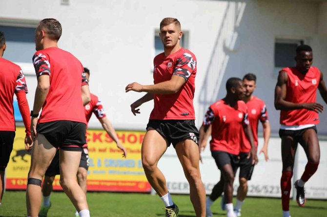Sivasspor’da Yeni Sezon Hazırlıkları Sürüyor
