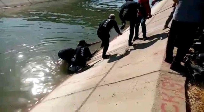 Serinlemek Amacıyla Su Kanalına Giren Gencin Cansız Bedenine Ulaşıldı