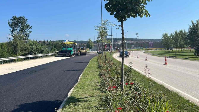 Bahçeşehir Bağlantı Yolunda Asfalt Çalışmaları Başladı
