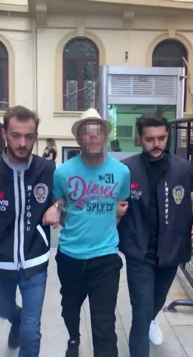 Maskeli Hırsızı Dövmesi Ele Verdi