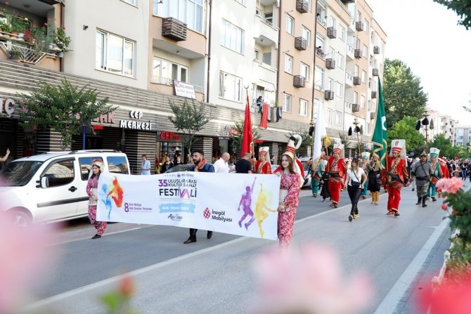 İ̇negöl’de Kültür Sanat Cümbüşü Başladı