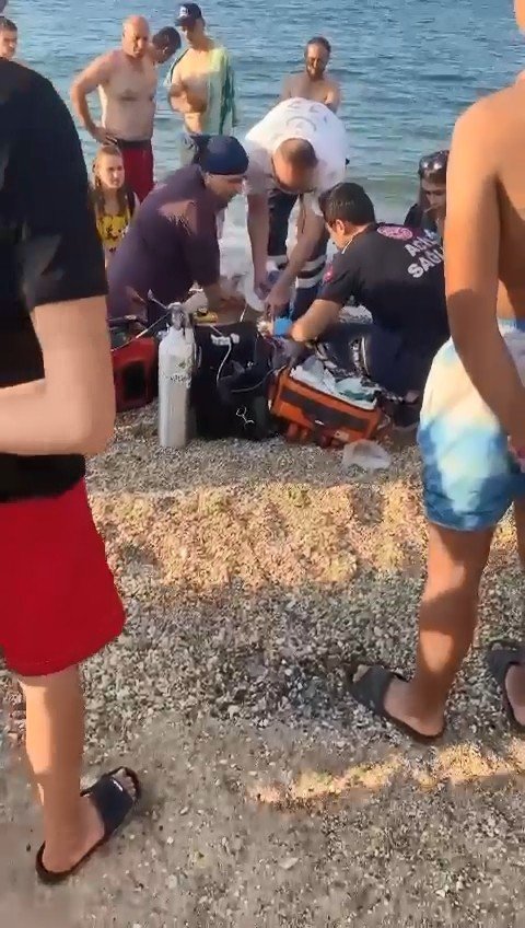 Günübirlik Yüzmeye Geldiği Denizde Kalp Krizi Geçirerek Yaşamını Yitirdi