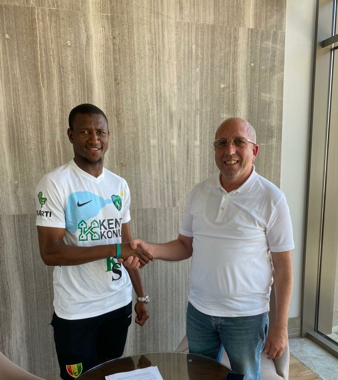 Kocaelispor’da Cisse’nin Sözleşmesi Karşılıklı Olarak Feshedildi