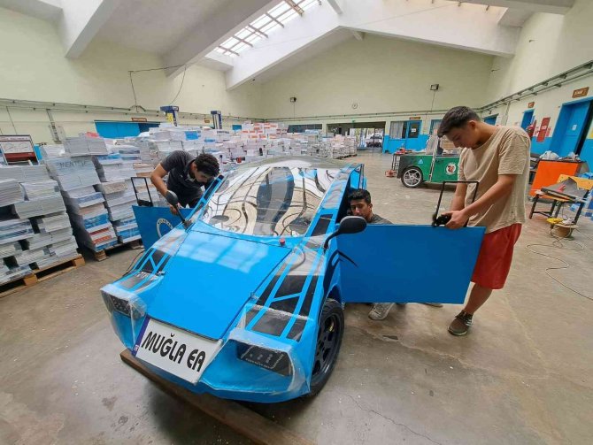 Muğla’daki Teknik Lise Teknofest’te İki Elektrikli Araçla Yarışacak