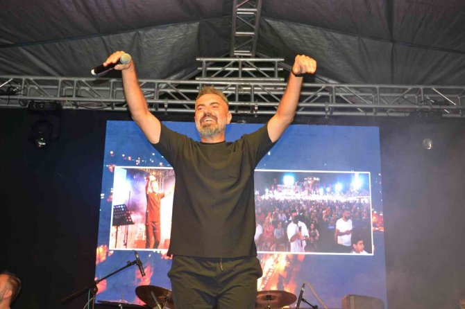 Ünye’de Binlerce Kişi Turgay Başyayla Konserinde Buluştu