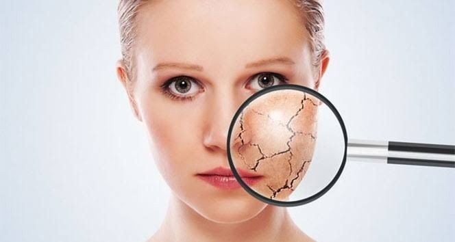 Bu Alışkanlıklar Cildinizi Erken Yaşlandırıyor