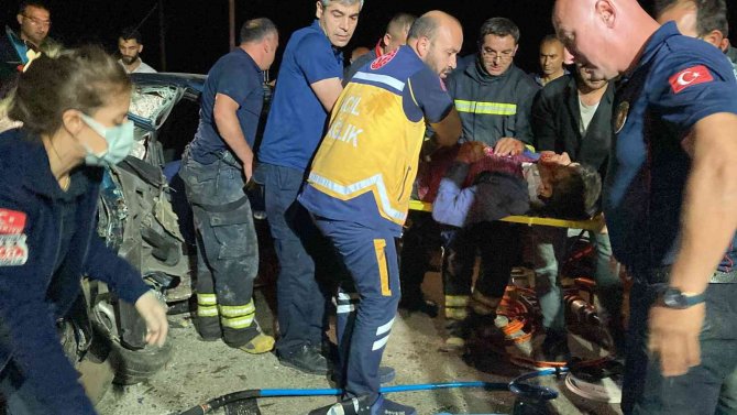 Sivas Valisi Dr. Yılmaz Şimşek Yaralıları Hastanede Ziyaret Etti