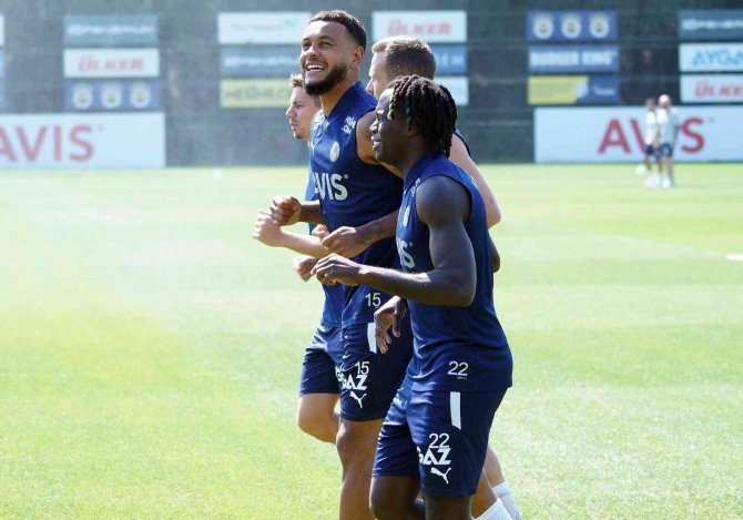 Fenerbahçe’de Dinamo Kiev Hazırlıkları Devam Etti