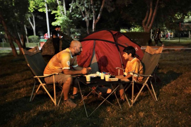 1. Van Denizi Yüzme Festivali Başladı