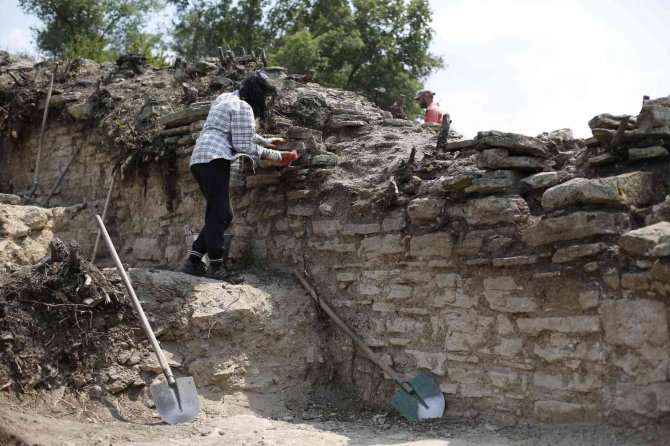 Tarihin Bilinen İlk Hashtag Sembolü Kadınlara Gelir Kapısı Olacak