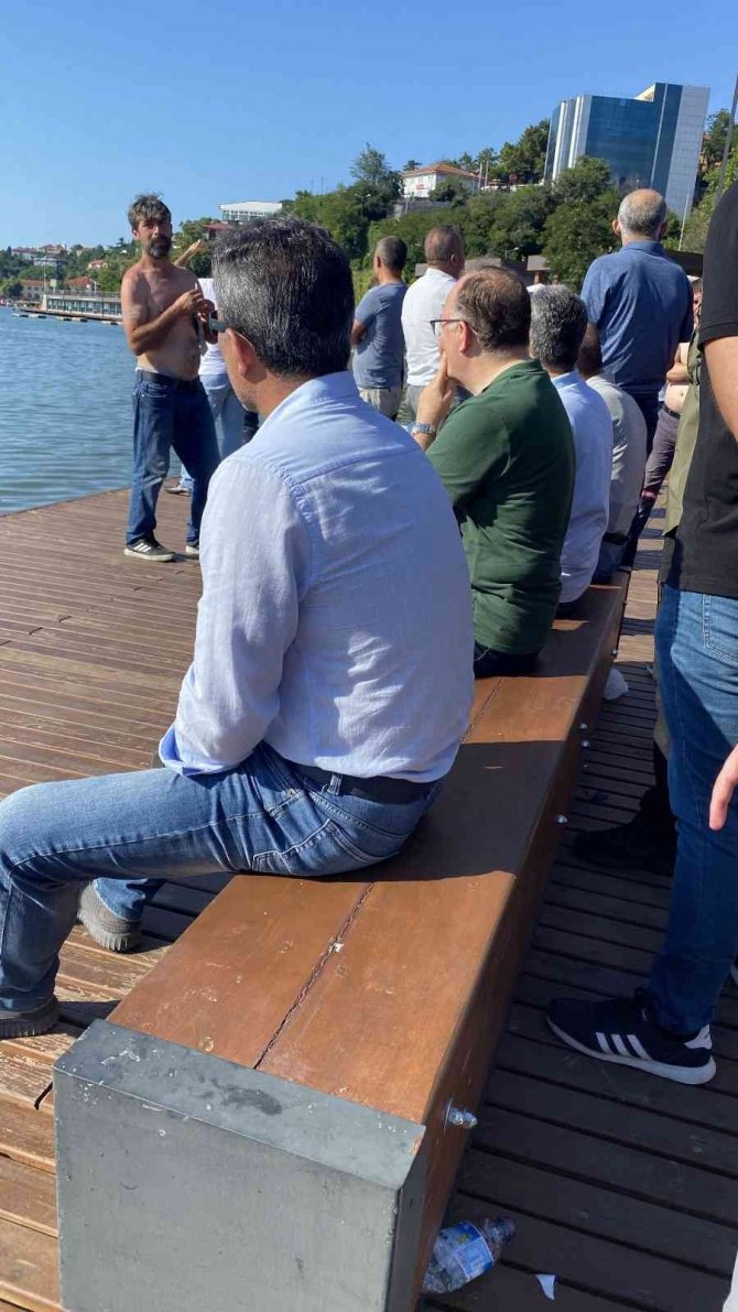 Vali Tutulmaz Denizde Kaybolan Gencin Ailesiyle Biraya Geldi