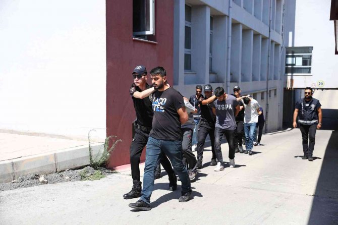Adana’da “Niye Yan Baktın” Kavgası: 1 Ölü