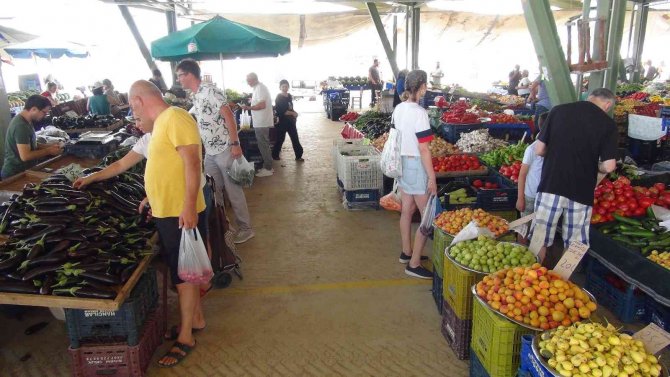 Semt Pazarlarında Rus Bereketi