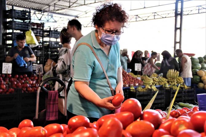 Antalya’da Dört Gözle Beklenen Yayla Domatesi Pazarla Buluştu