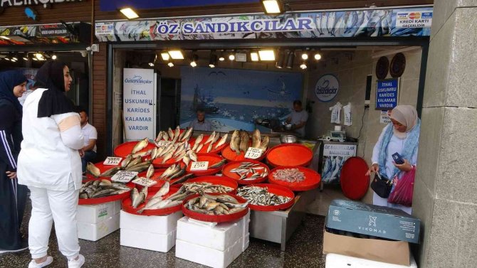 Arap Turistlerin Balığa Olan İlgisi Trabzonlu Esnafı Şaşırttı