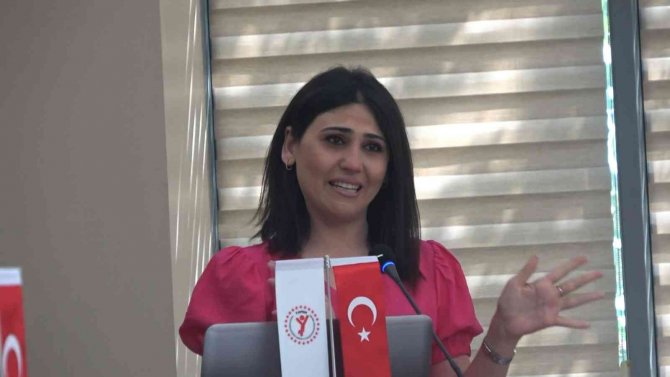 Azerbaycanlı Gazeteci Karabağ’ın Geri Alındığı İçin Gözyaşları İçinde Teşekkür Etti