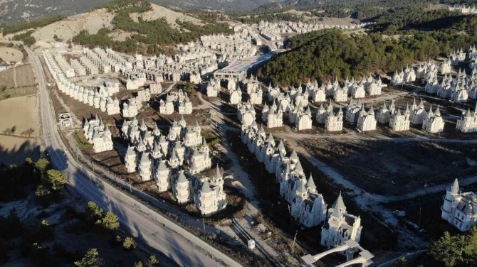 Bolu’da, "Şato Tipi" Evlerde Yeni Gelişme