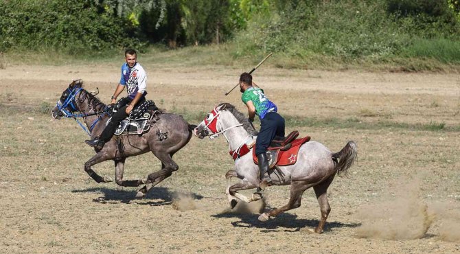 Cirit Geleneği Büyükşehir’le Yaşatılıyor