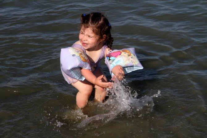 Mevsim Normallerinin Üzerindeki Sıcak Hava Bunaltıyor