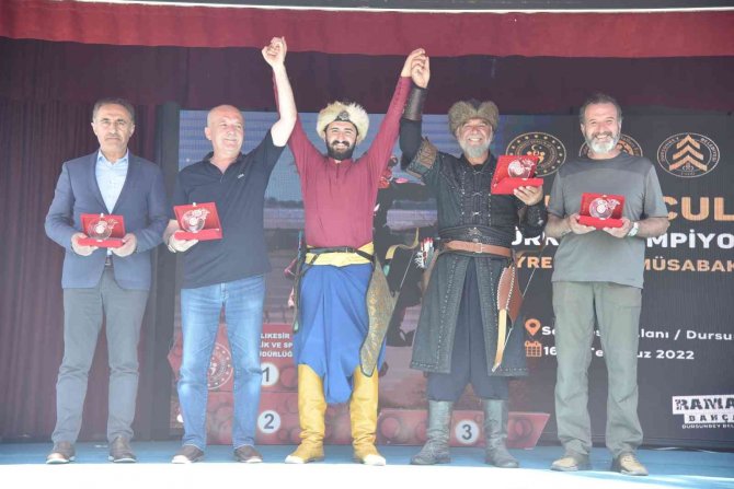 Dursunbey’de Atlı Okçuluk Türkiye Şampiyonası Heyecanı