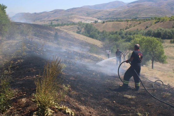 Sıcak Hava Erzincan’da Yangınları Artırdı