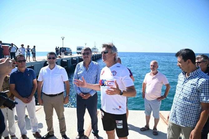 ’Bayrağımız Kulaçlarla Kıbrıs’a Etkinliği Anamur’dan Start Aldı