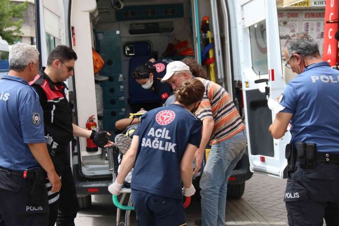 Babasıyla Bina Yıkımında Çalışan 17 Yaşındaki Çocuğun Üzerine Kolon Devrildi