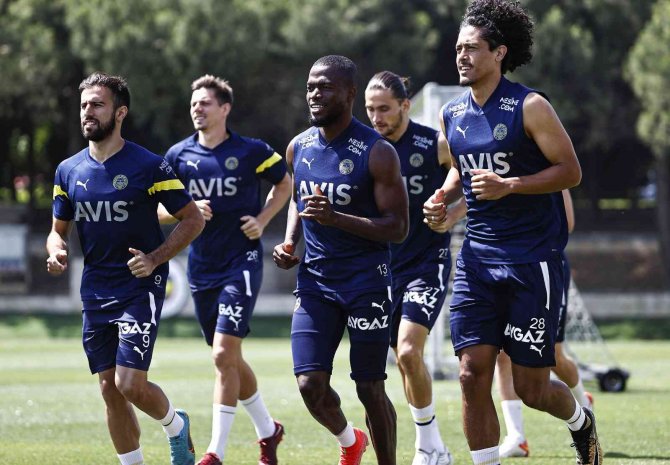 Fenerbahçe’de Dinamo Kiev Mesaisi Devam Etti