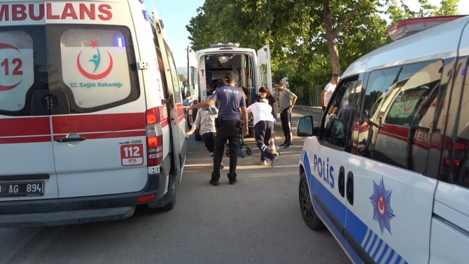 Gelin Almada Verilen Paranın Beğenilmemesiyle Başlayan Kavga Düğünde Devam Etti: 1’i Ağır 8 Yaralı