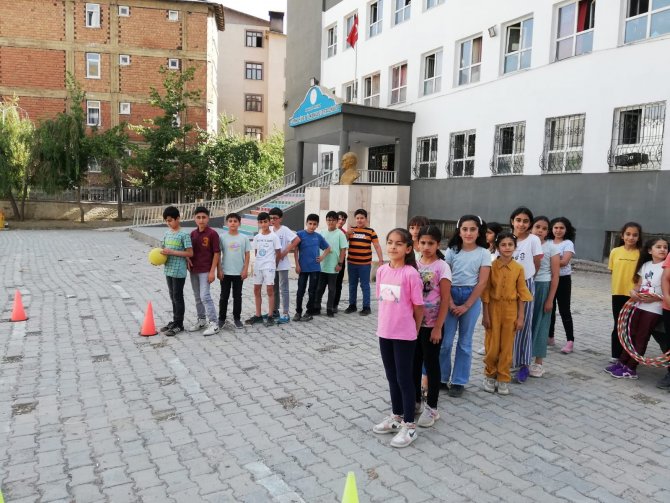 Hakkâri’de Yaz Okullarına Büyük İlgi