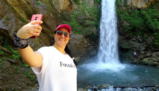 Amanosların Saklı Cenneti Karaçay Şelalesi