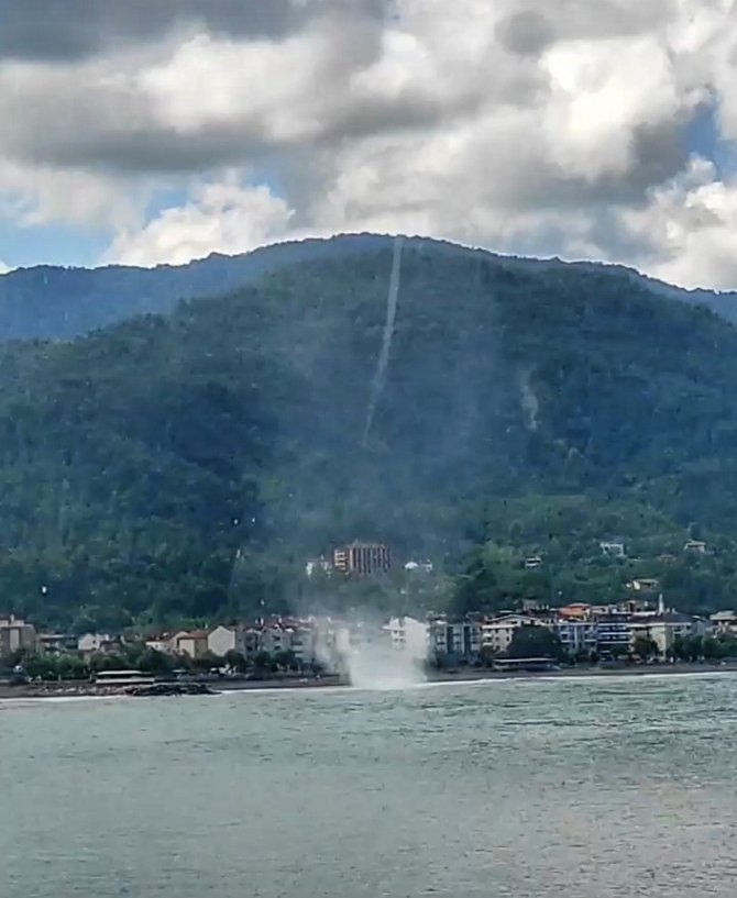 Kastamonu’da Denizde Korkutan Hortum