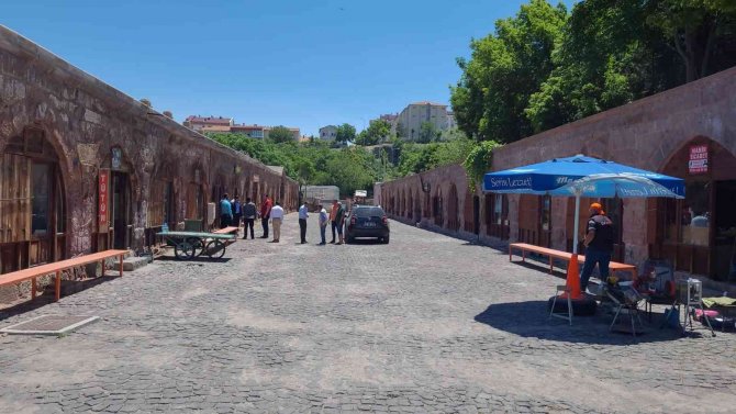 Valilik Ve Büyükşehir’den Tarihi İ̇ncesu Arasta Çarşısı’na Kayseri’ye Özgü Dokunuş