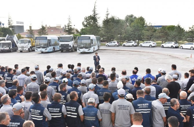 Başkan Hasan Kılca, Çalışma Arkadaşlarıyla Bayramlaştı