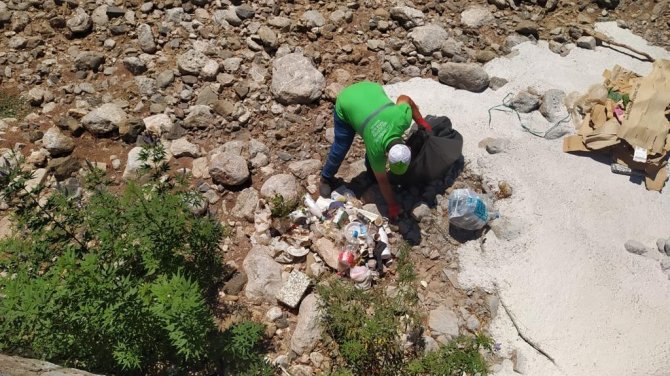 Marmaris’te 9 Günde 3 Bin Ton Çöp Toplandı