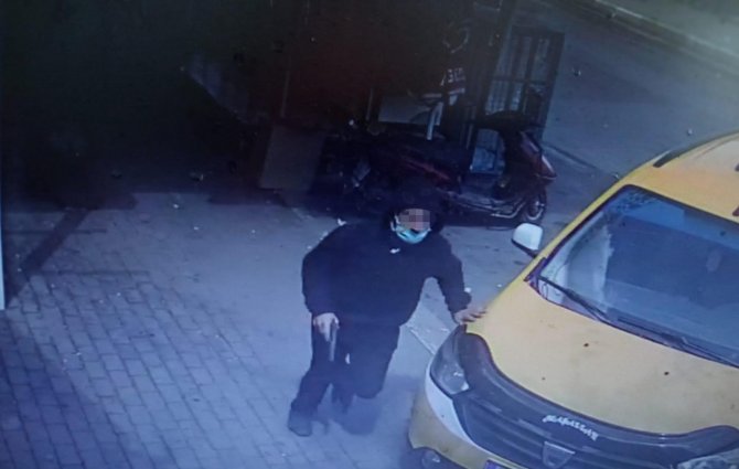 Büfeye Silahlı Saldırı Kamerada