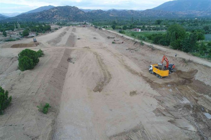 Mergen Çayı’nda Islah Çalışmaları Başladı