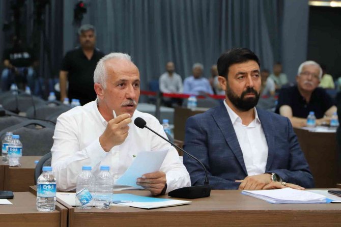 Gültak: "Deniz Kenti Mersin’de Su Sporları Bile Yok"