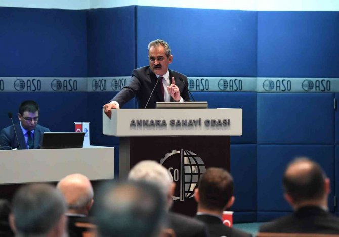 Milli Eğitim Bakanı Özer: “Artık Başarılı Öğrenciler Meslek Liselerini Tercih Etmeye Başladı”