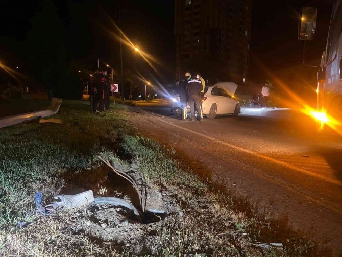 Nevşehir’de Kaza Yapan Sürücü Aracını Bırakıp Kaçtı