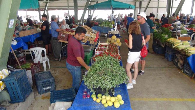 Semt Pazarlarında Rus Bereketi