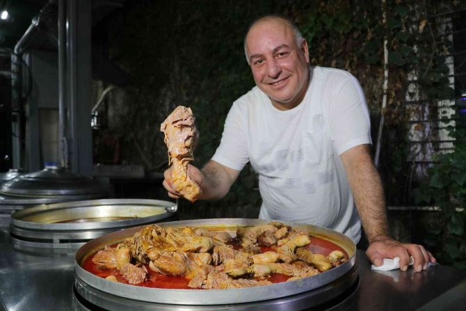 Bu Lezzeti Tatmak İçin Binlerce Kilometre Öteden Geliyorlar