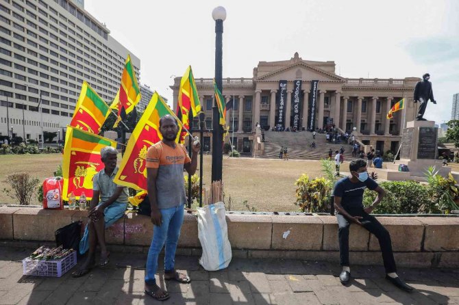 Sri Lanka’da Olağanüstü Hal Uzatıldı
