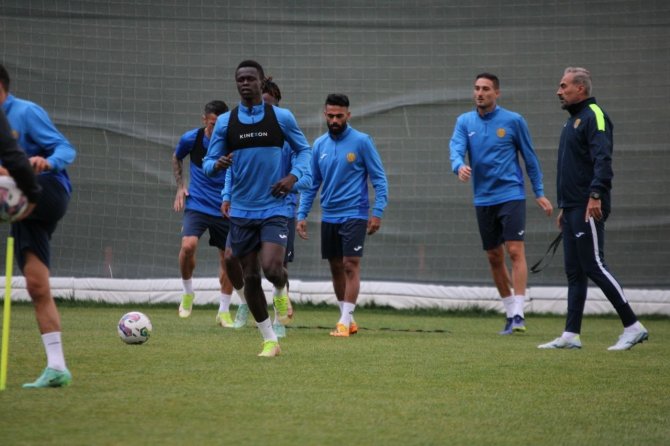 Mustafa Dalcı: “Bu Sezon Ankaragücü İçin Ciddi Bir Başlangıç Olacak”