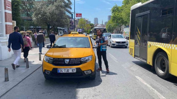 Şişli’de Taksicinin Emniyet Kemeri Kurnazlığı Polise Takıldı: “Sürekli Böyle Kullanıyorum”