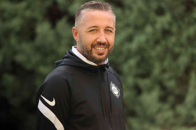 Tuna Üzümcü: "Büyük Altay’ı En İyi Şekilde Temsil Edecek Kadroyu Sahaya Çıkartmayı Hedefliyoruz”